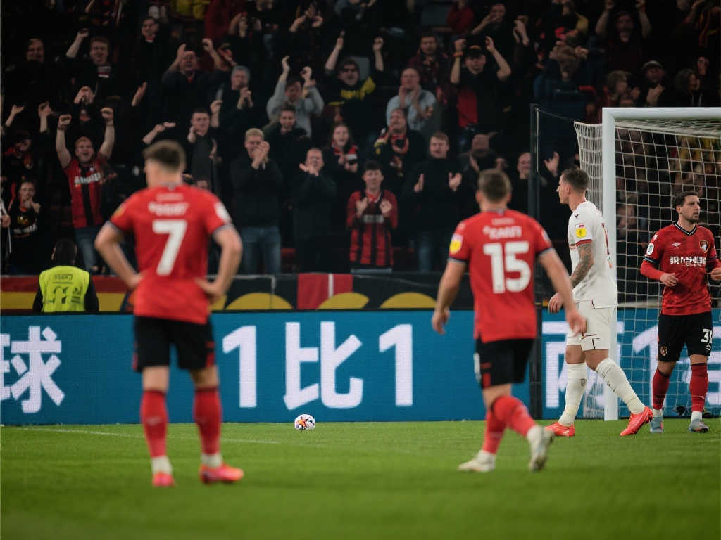 受争议的人 受争议的人